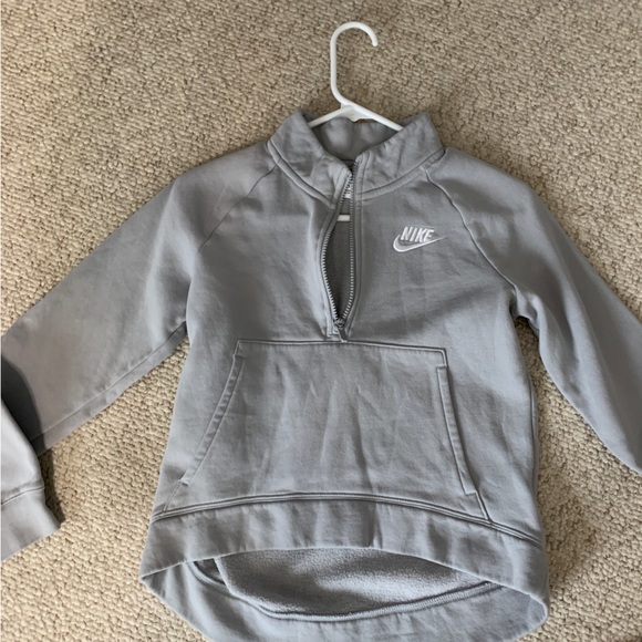 Nike 1/4 Zip Grey Sweatshirt Kids Large - Picture 4 of 6